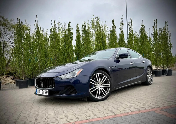 Maserati Ghibli cena 123900 przebieg: 83677, rok produkcji 2015 z Biała małe 37